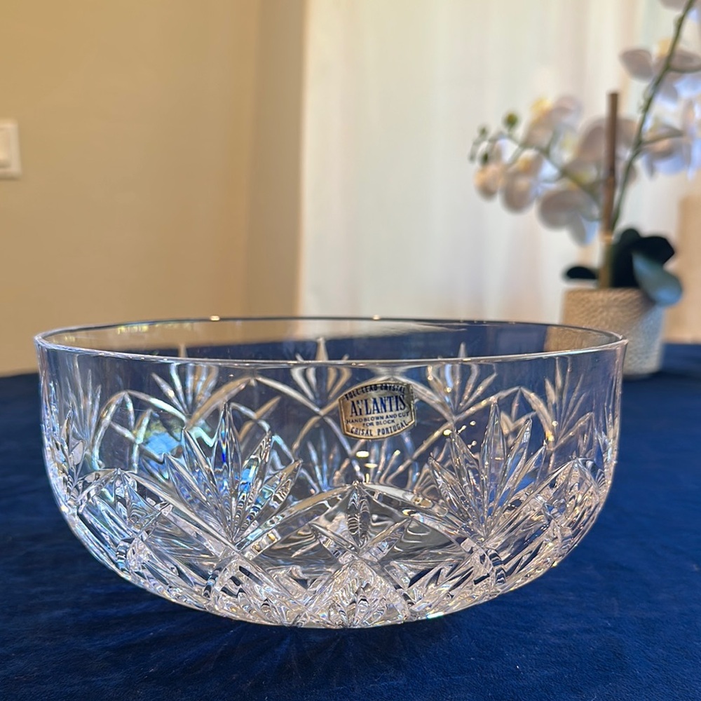 CRYSTAL BOWL Atlantis Catalina Lead Crystal Bowl Hand Cut & Blown Centerpiece - Picture 3 of 8